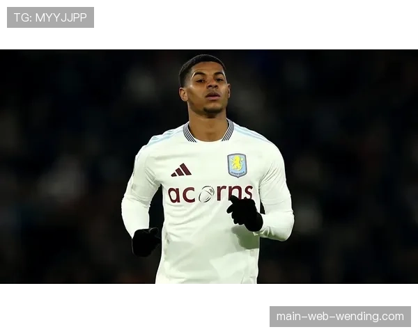 西甲弗利克尝试新阵型拉什福德被推至中锋位置效果尚待检验