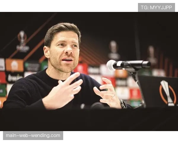 阿隆索执教勒沃库森成效显著 欧冠赛场战术体系独具特色